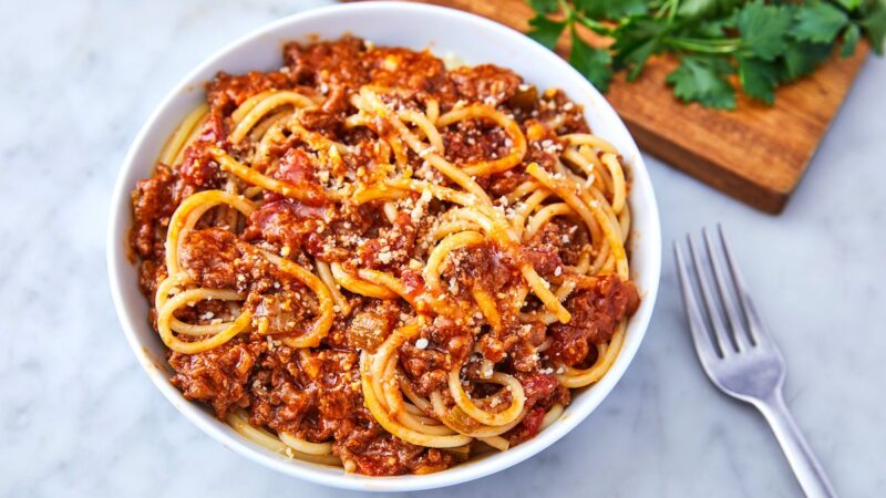 A Few Best Dishes You Can Make With Bolognese Sauce 