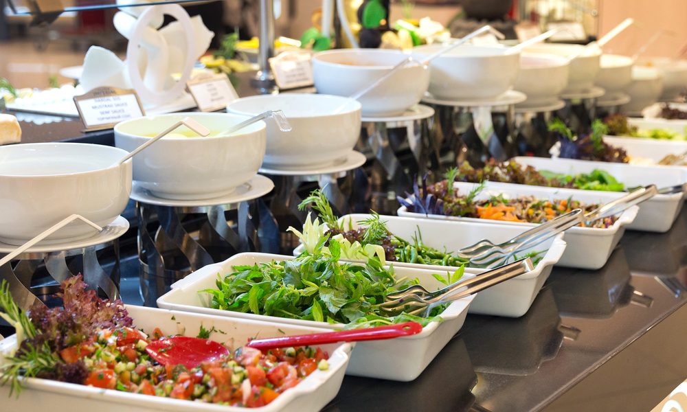 The Basics of Opening a Salad Bar