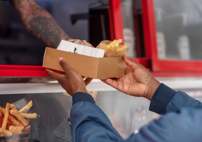 A Comprehensive Guide To Launching A Food Truck Business