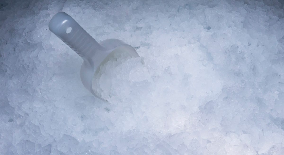 How to Prepare Your Café for Summer with a High-Capacity Ice Maker