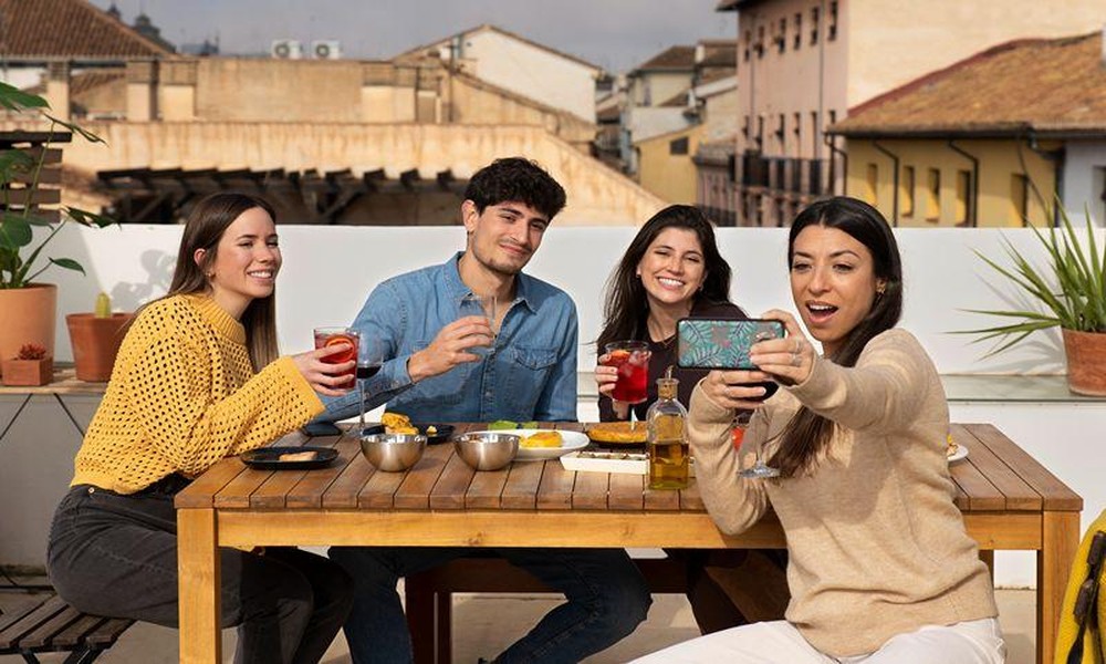 9 Common Misconceptions About Rooftop Dining and Restaurant Booking—Debunked
